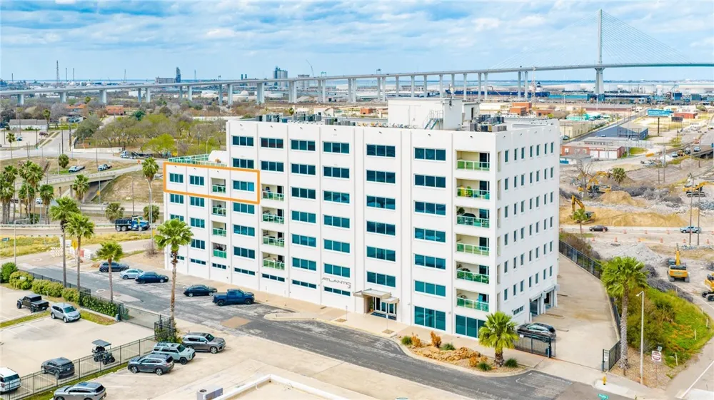 901 Upper Broadway Street #501 Corpus Christi, TX 78401