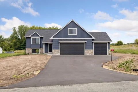 471 Coyote Way