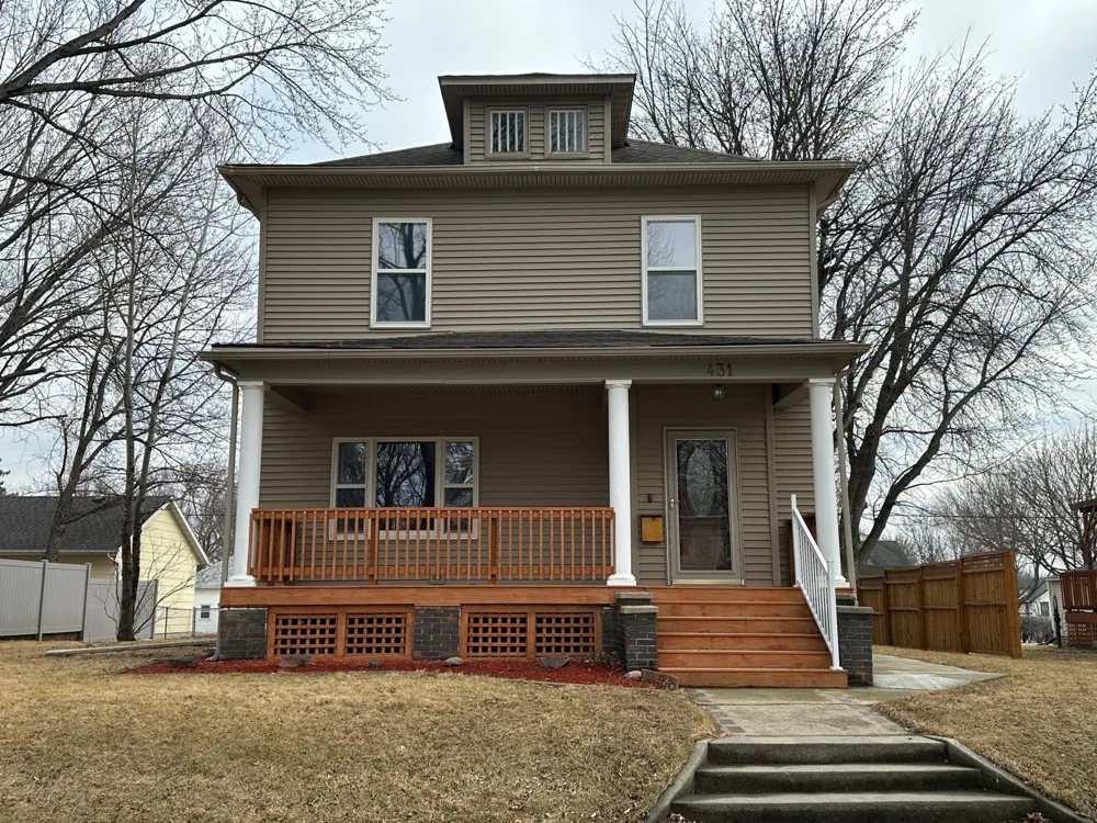 431 W Luverne Street Luverne, MN 56156