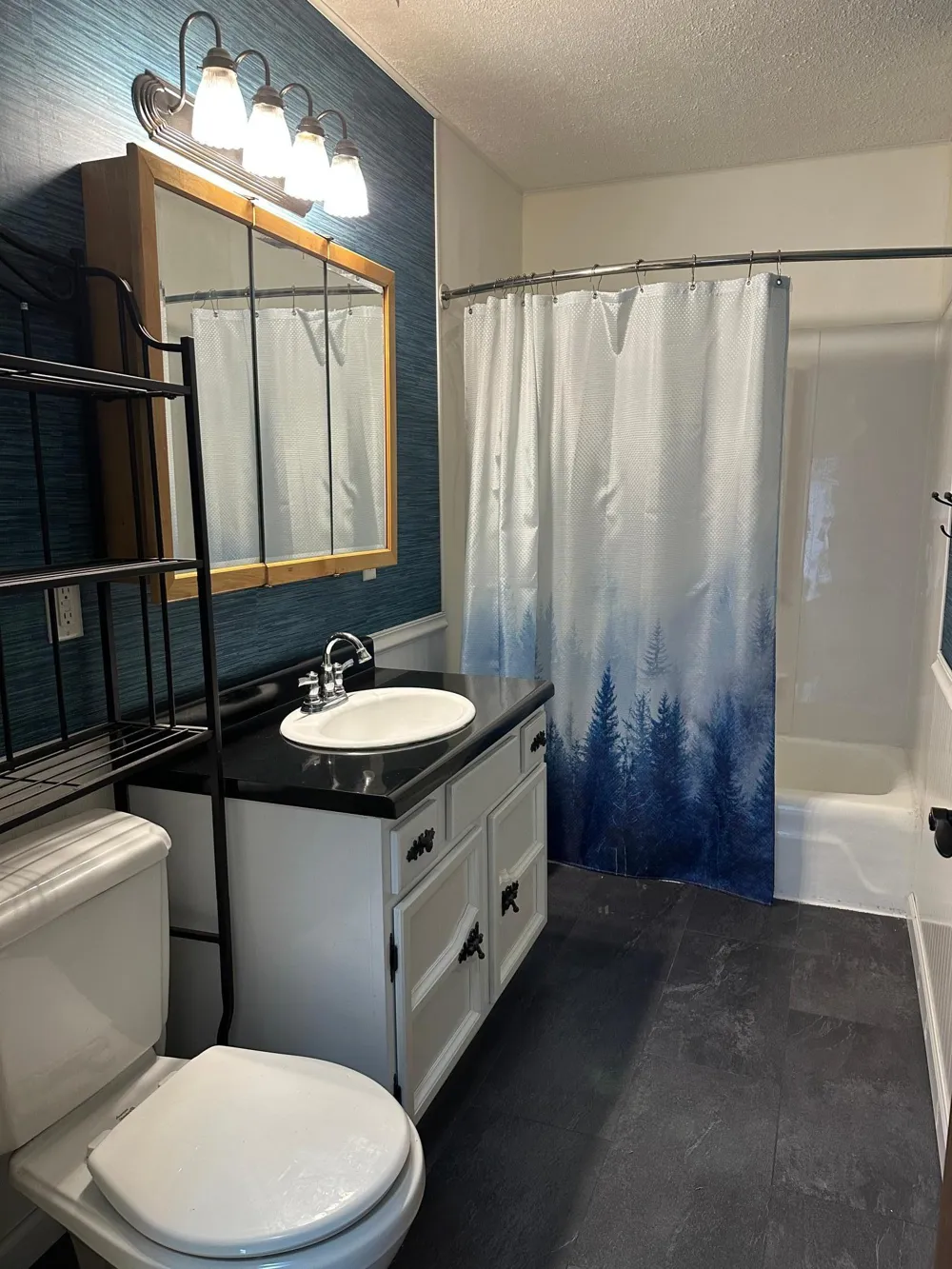 431 W Luverne Street Luverne, MN 56156