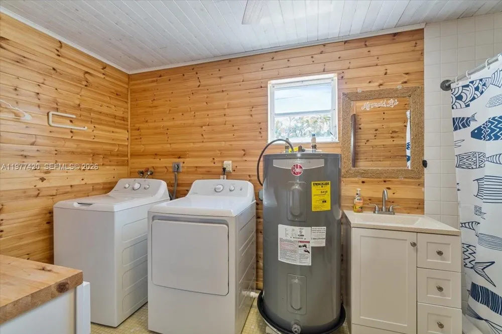 29051 Magnolia Ln Big Pine, FL 33043
