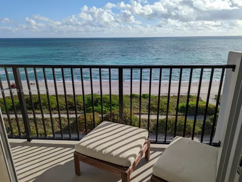 9273 Collins Ave #1004