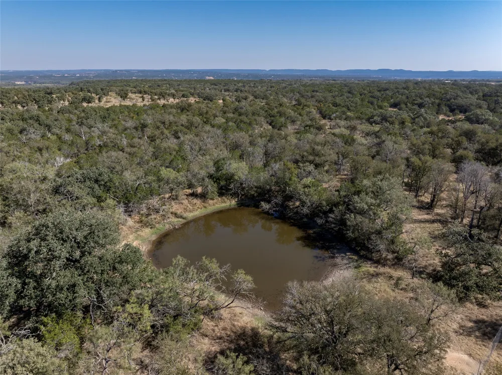 1033 Flying X Road Spicewood, TX 78669