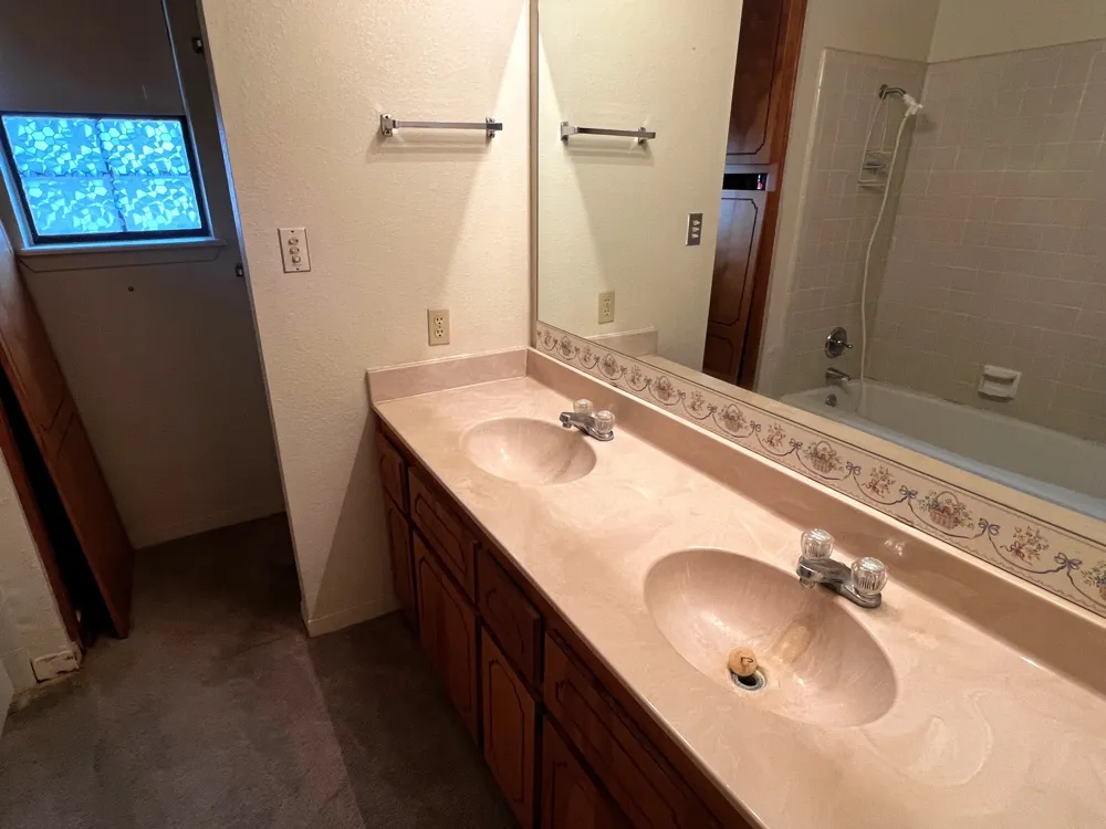 180 Steven Court La Grange, TX 78945