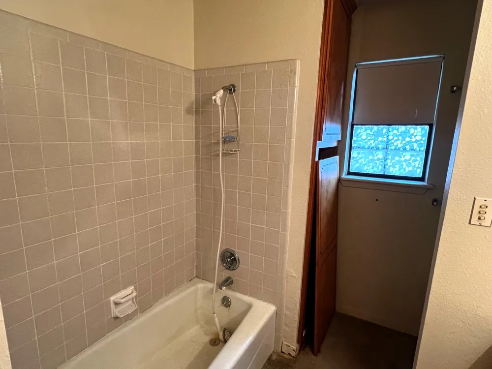 180 Steven Court La Grange, TX 78945