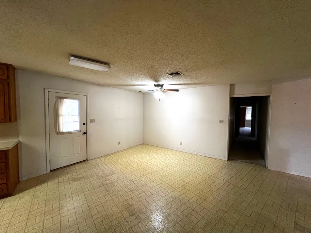 180 Steven Court La Grange, TX 78945