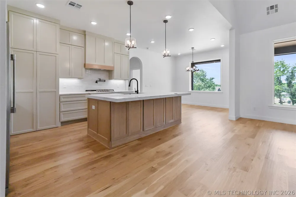 11225 S 217th EastAvenue Broken Arrow, OK 74014