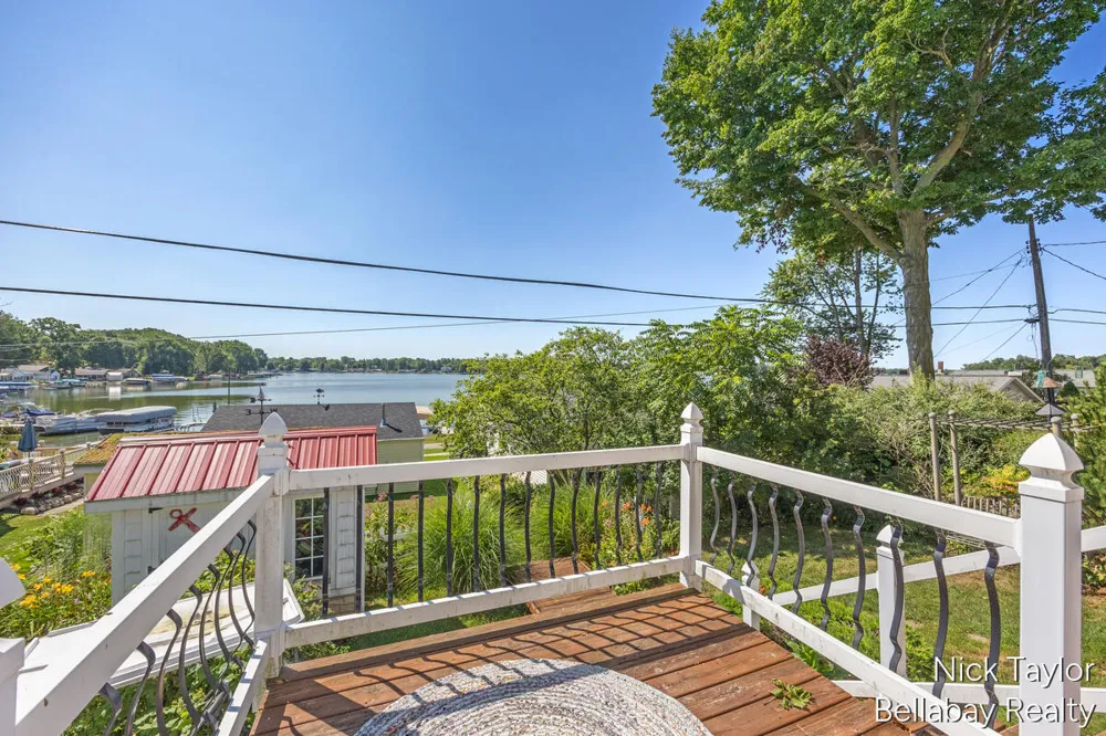 8198 Morrison Lake Gardens Saranac, MI 48881