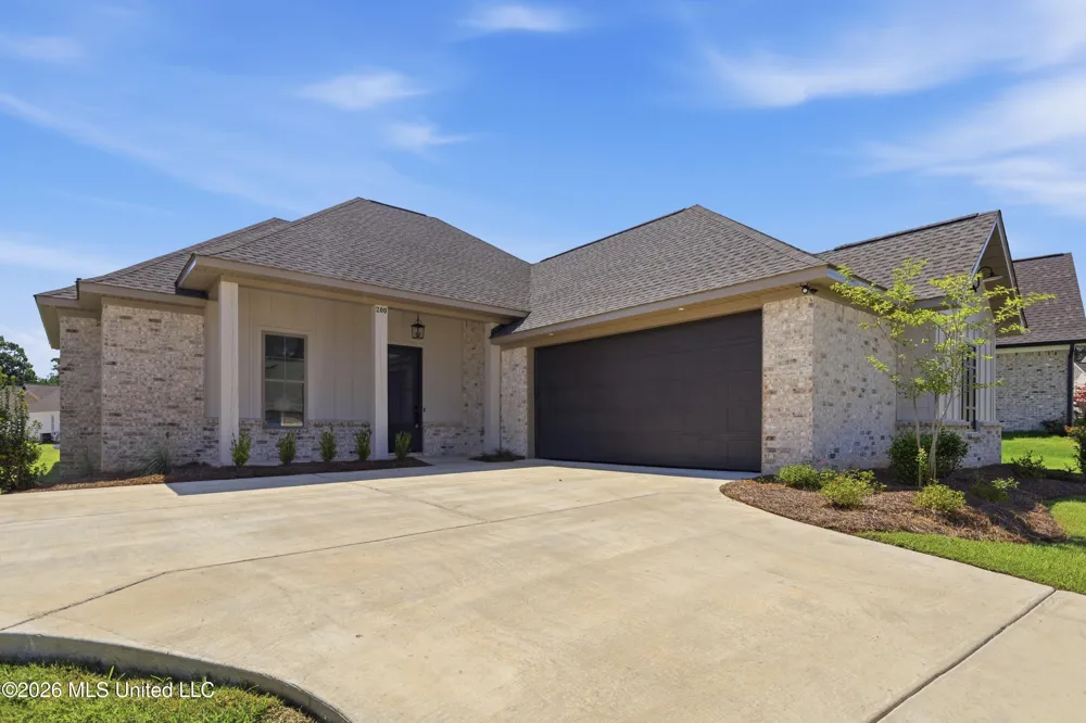 200 Bronson Bend Flowood, MS 39232
