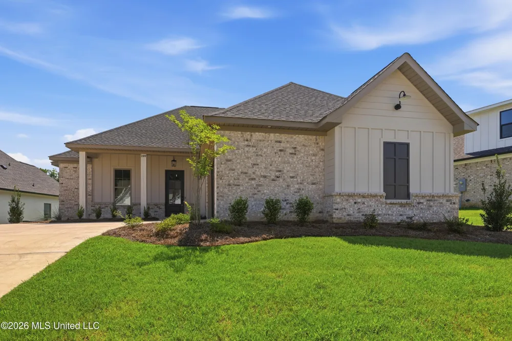200 Bronson Bend Flowood, MS 39232