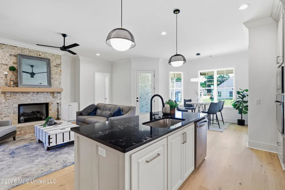 200 Bronson Bend Flowood, MS 39232