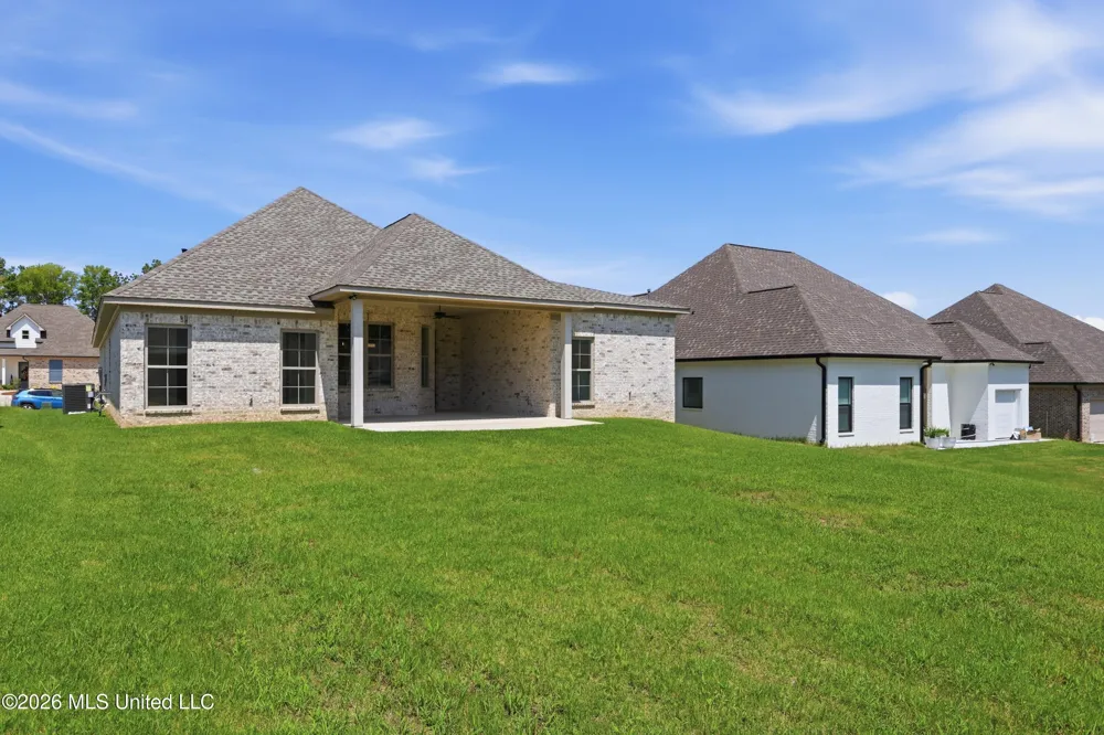 200 Bronson Bend Flowood, MS 39232