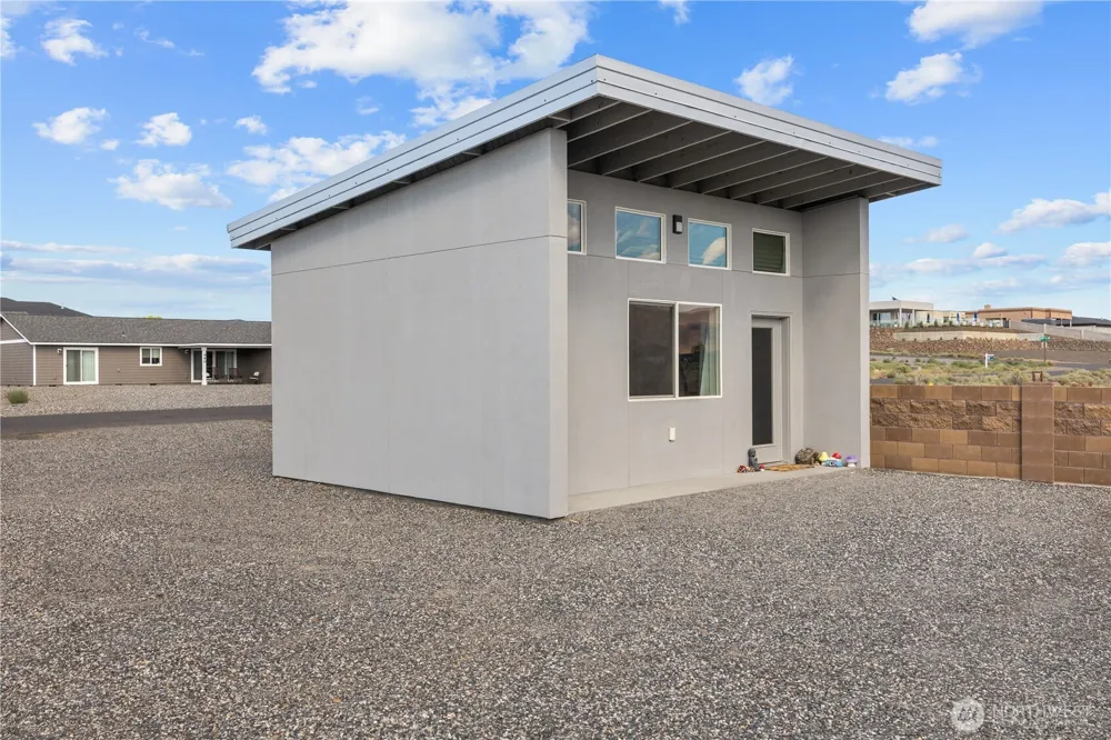 439 Airport Way SW Mattawa, WA 99349