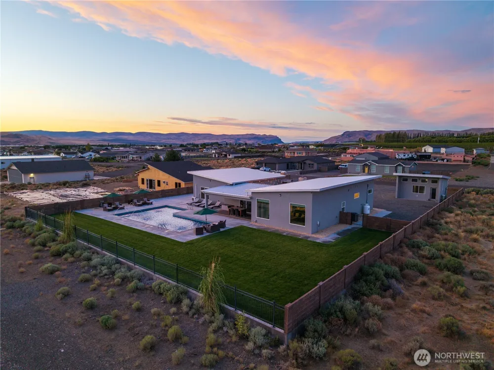 439 Airport Way SW Mattawa, WA 99349