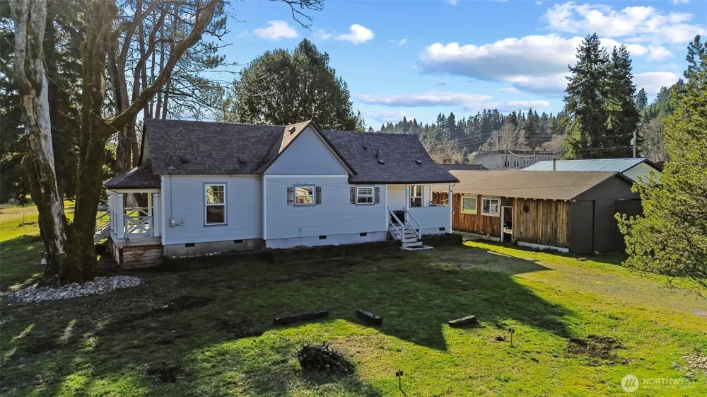 203 E 6th St Bucoda, WA 98530
