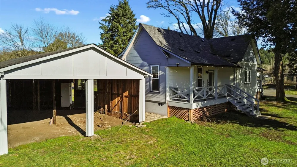 203 E 6th St Bucoda, WA 98530
