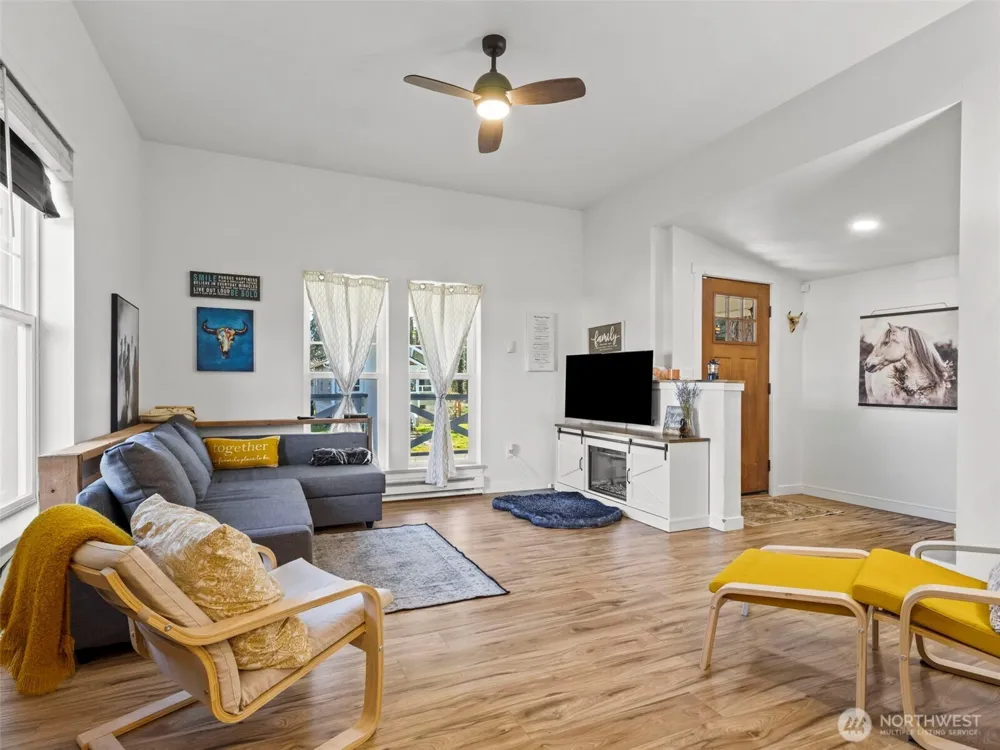 203 E 6th St Bucoda, WA 98530