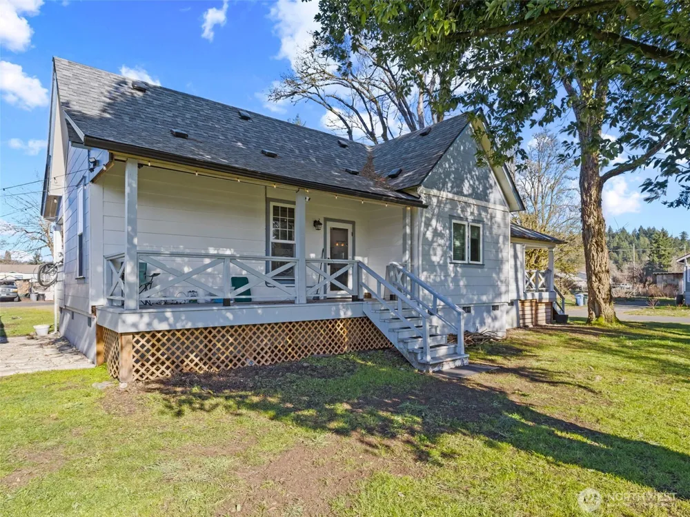 203 E 6th St Bucoda, WA 98530