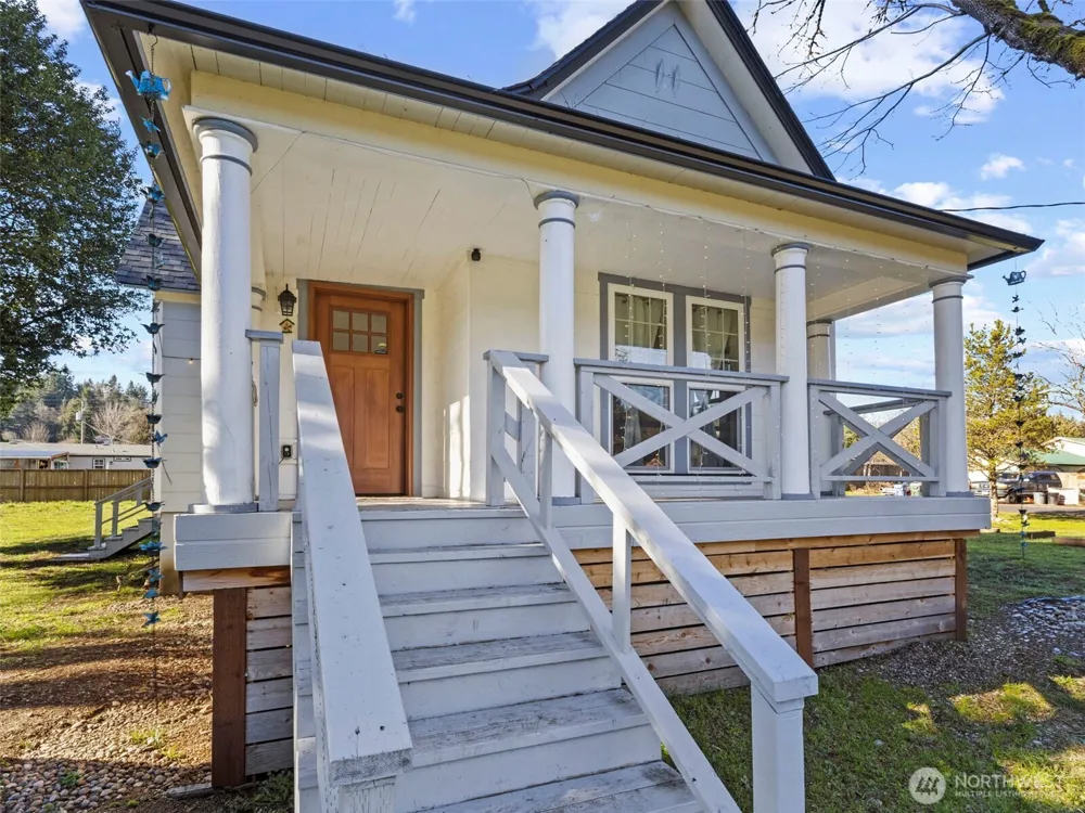 203 E 6th St Bucoda, WA 98530