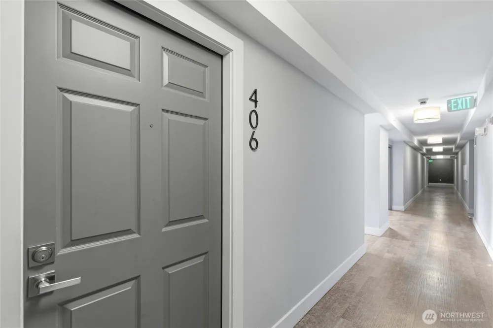 15020 Bothell Way NE #406 Lake Forest Park, WA 98155
