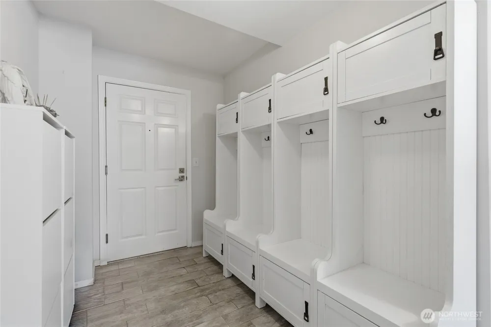 15020 Bothell Way NE #406 Lake Forest Park, WA 98155
