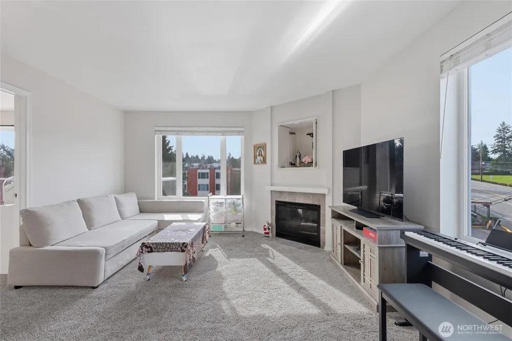 15020 Bothell Way NE #406 Lake Forest Park, WA 98155