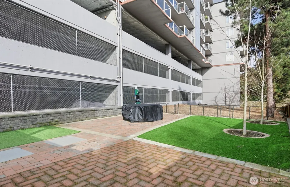 15020 Bothell Way NE #406 Lake Forest Park, WA 98155
