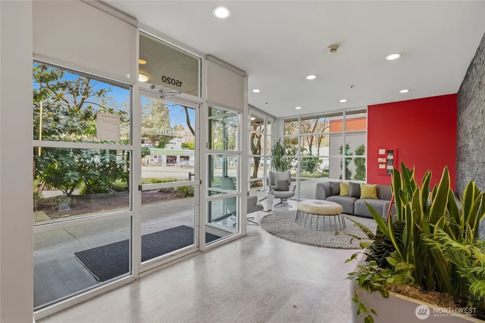 15020 Bothell Way NE #406 Lake Forest Park, WA 98155