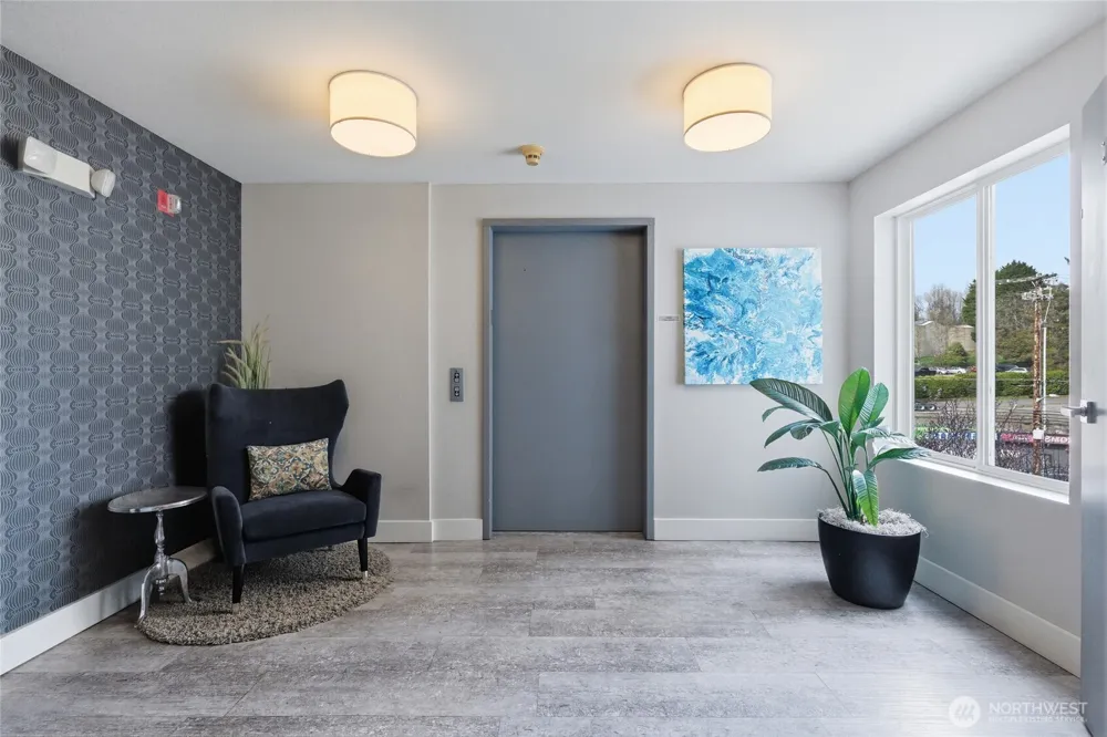 15020 Bothell Way NE #406 Lake Forest Park, WA 98155