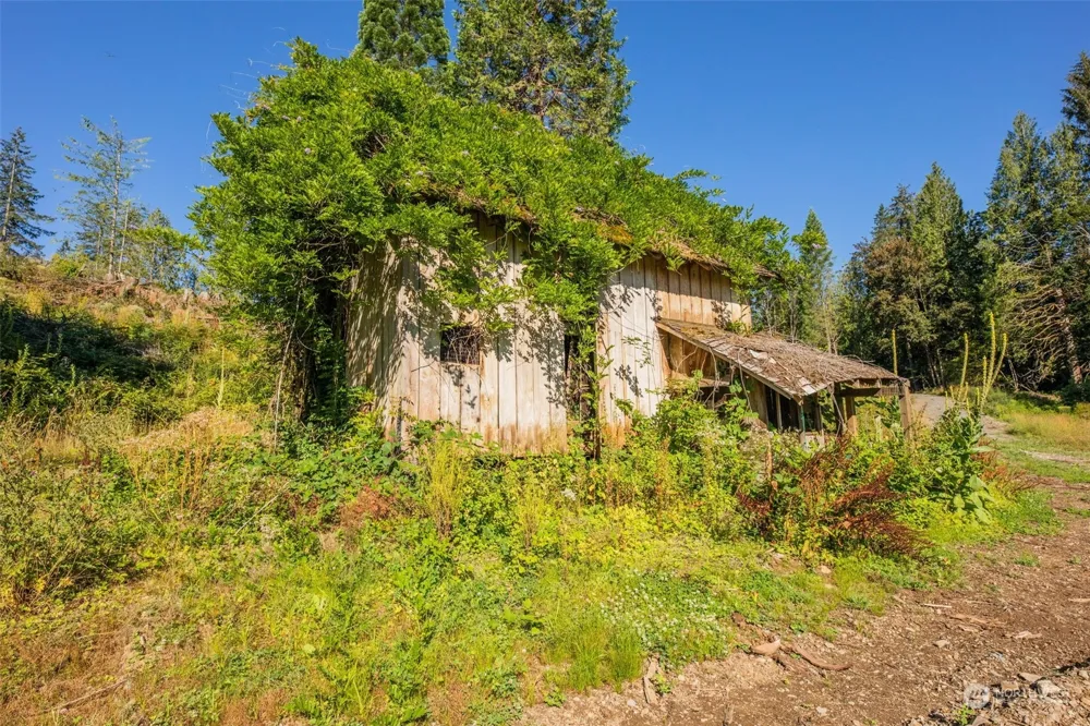 9005 Woods Creek Road Monroe, WA 98272