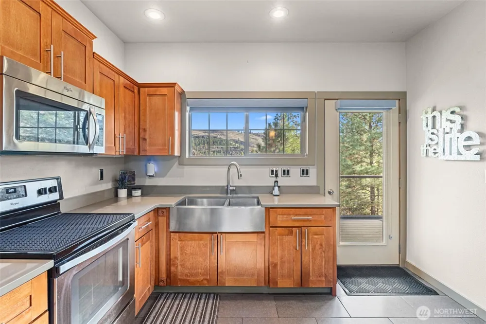 31741 Ringneck Lane E Davenport, WA 99122