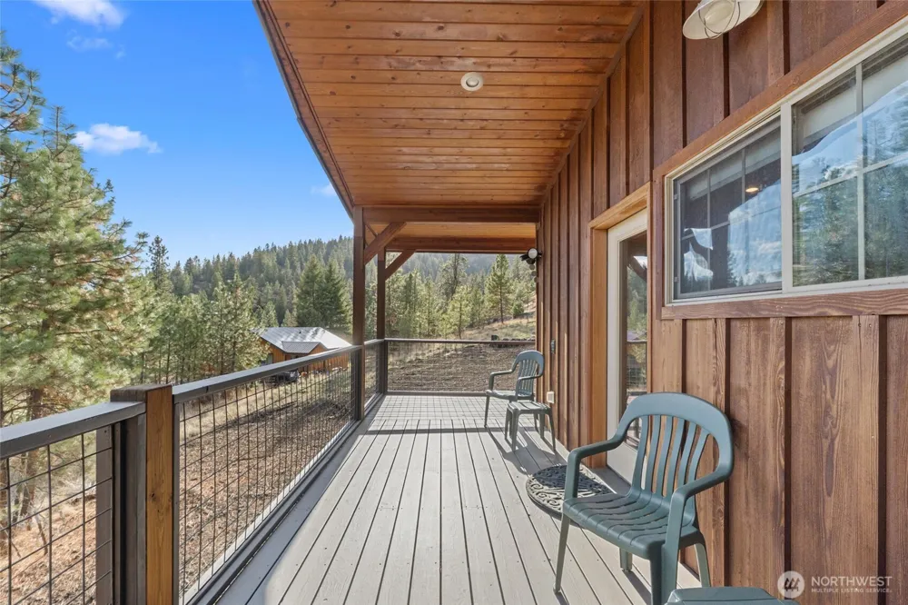 31741 Ringneck Lane E Davenport, WA 99122