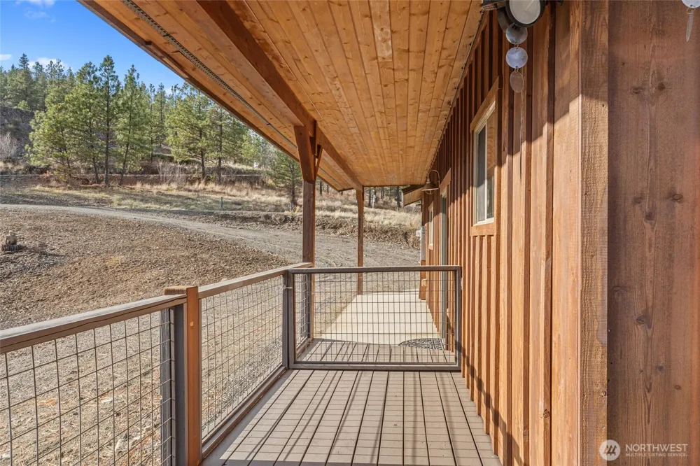 31741 Ringneck Lane E Davenport, WA 99122