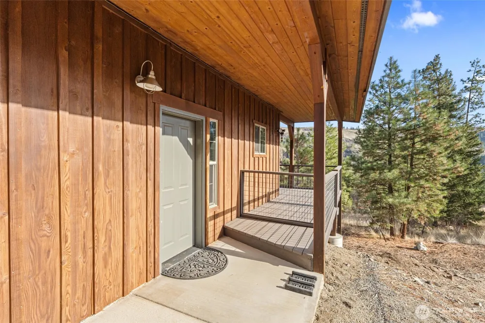 31741 Ringneck Lane E Davenport, WA 99122