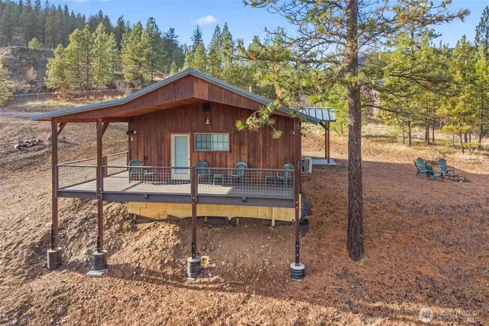 31741 Ringneck Lane E Davenport, WA 99122