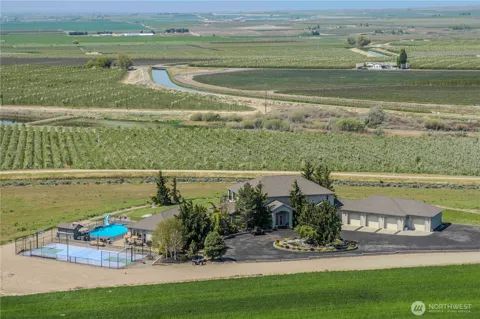 1050 Lewandowski Road