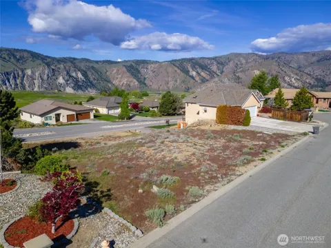 307 Desert View Place