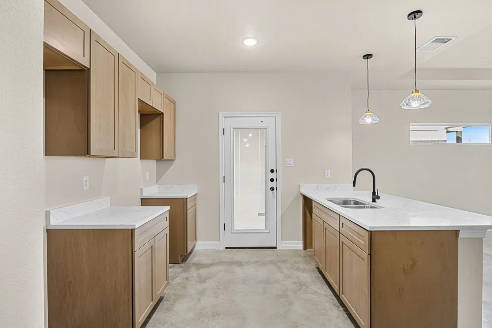 1315 Lone Pine Way Killeen, TX 76543