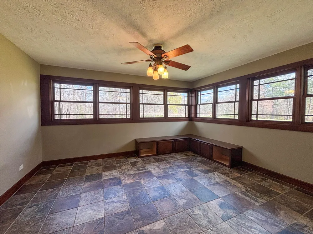 6182 FM 1398 Hooks, TX 75561