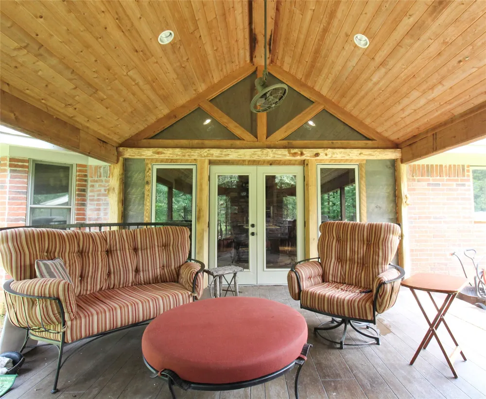 6182 FM 1398 Hooks, TX 75561