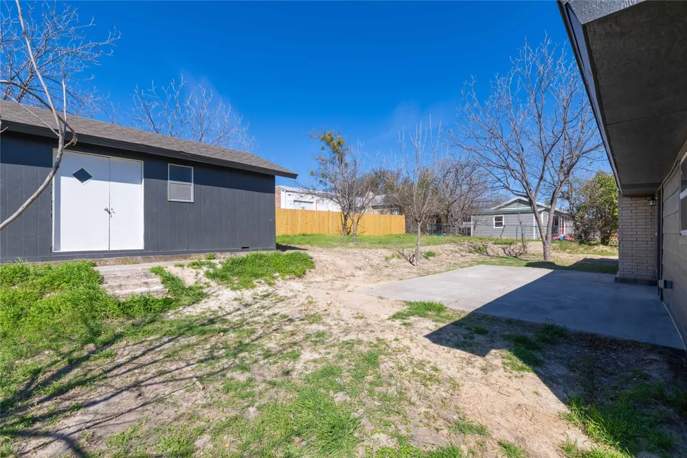 603 Pearl Street Comanche, TX 76442