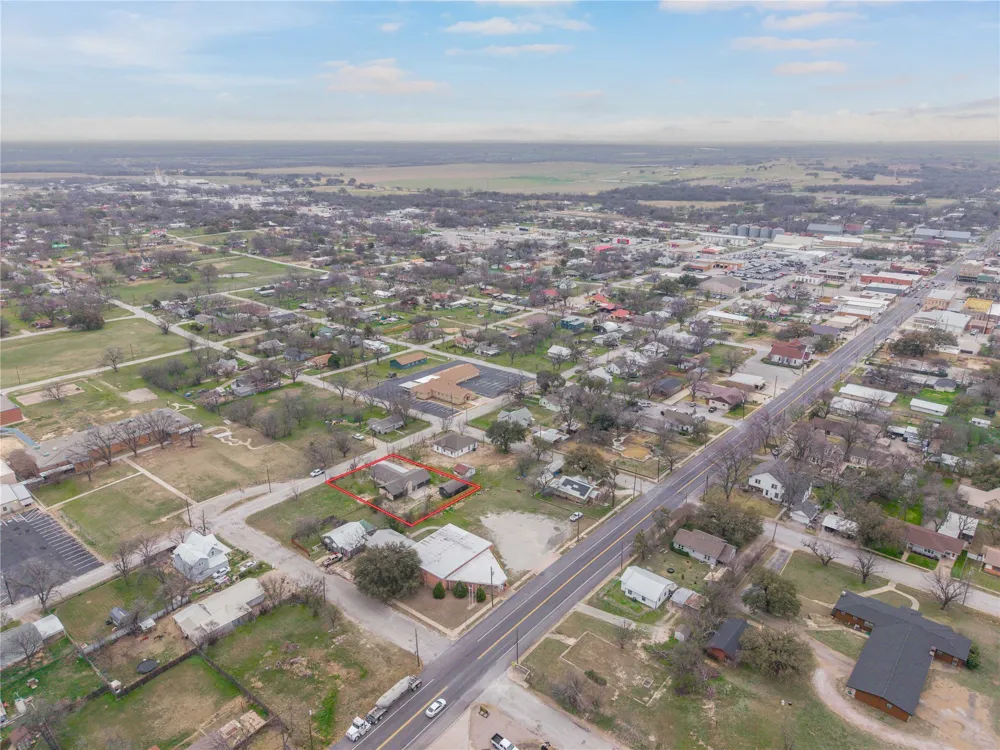 603 Pearl Street Comanche, TX 76442