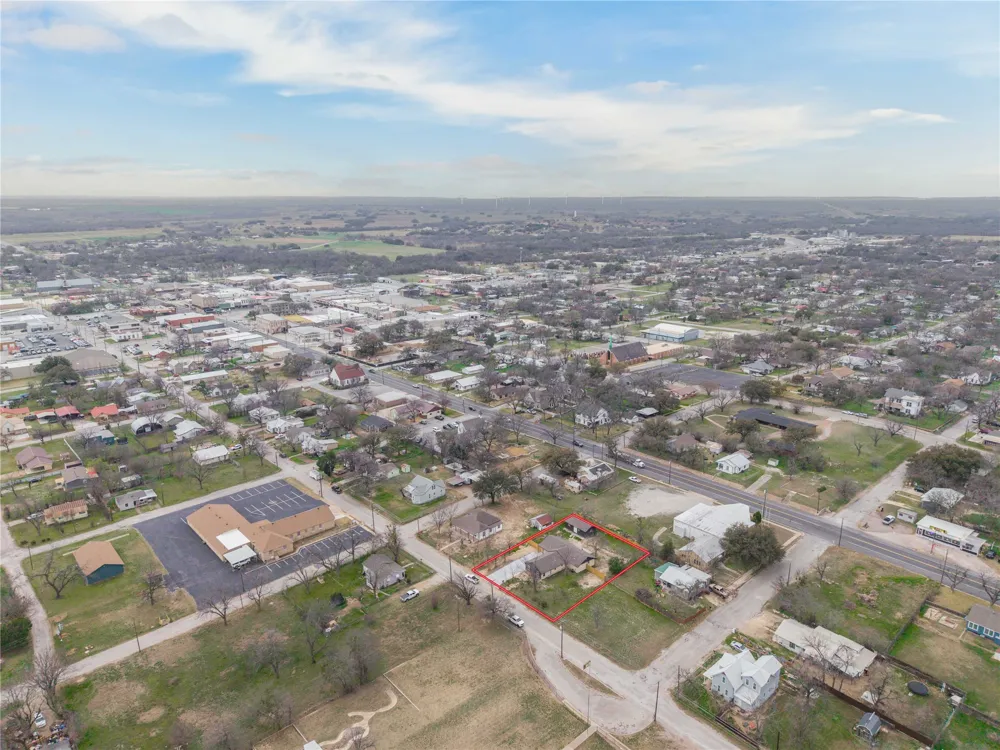 603 Pearl Street Comanche, TX 76442