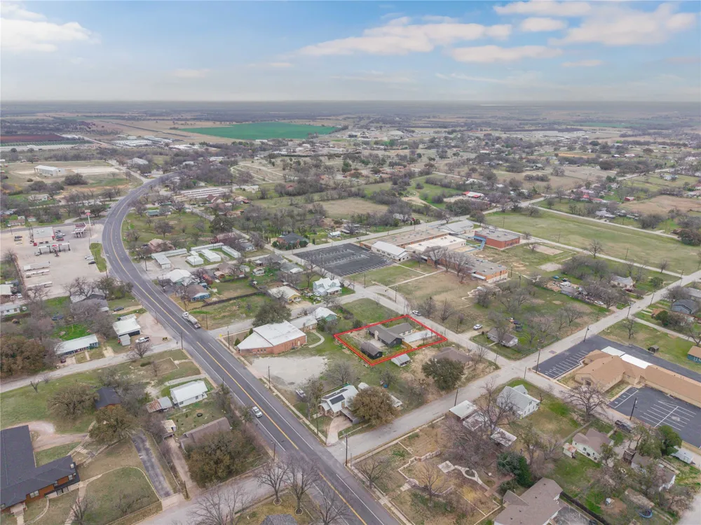 603 Pearl Street Comanche, TX 76442