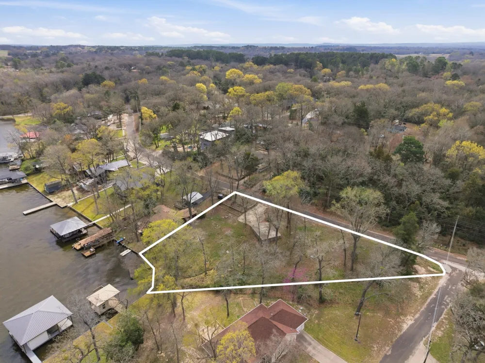 329 Callender Lake Drive Murchison, TX 75778