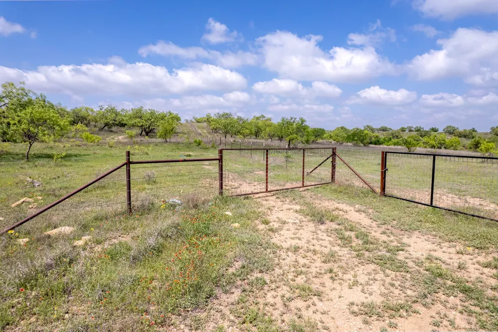 821 P.R. 4901 Goldsboro, TX 79519
