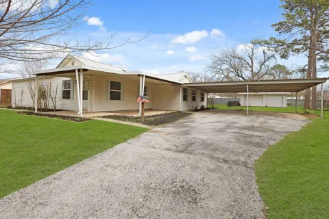 2340 Harris Lane