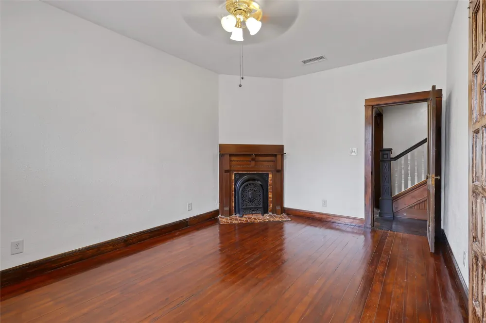 401 W Maple Street Whitewright, TX 75491