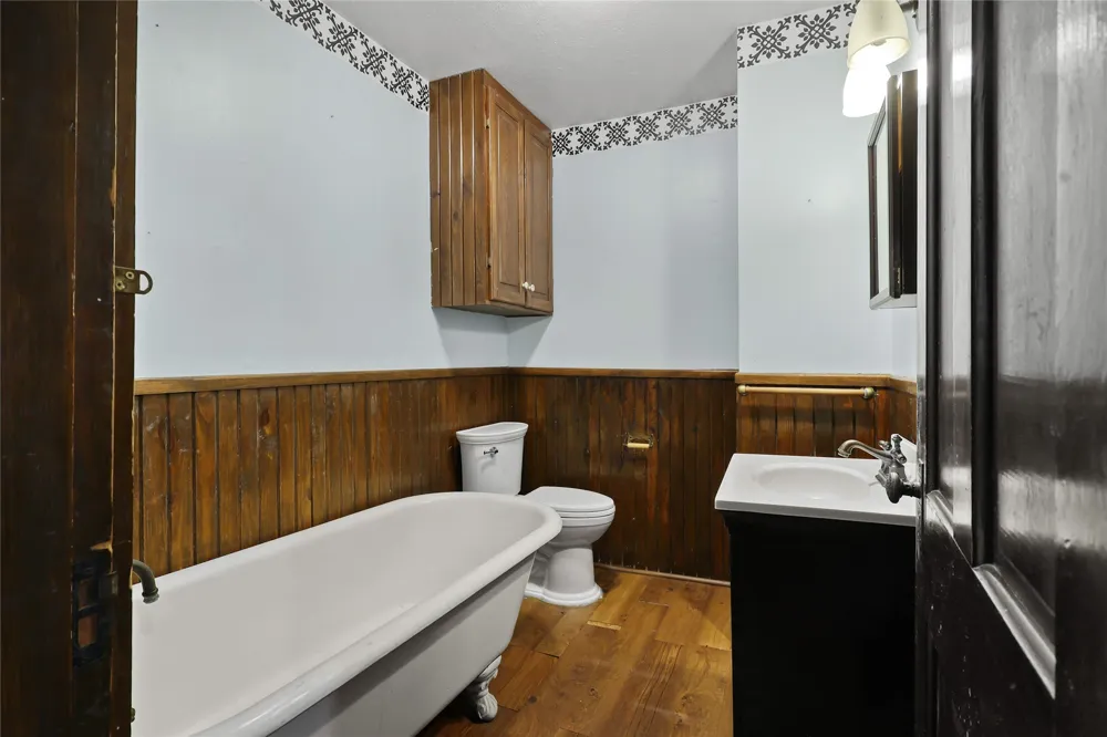 401 W Maple Street Whitewright, TX 75491