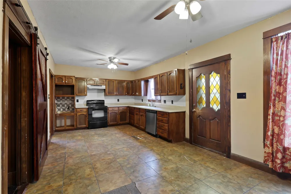 401 W Maple Street Whitewright, TX 75491